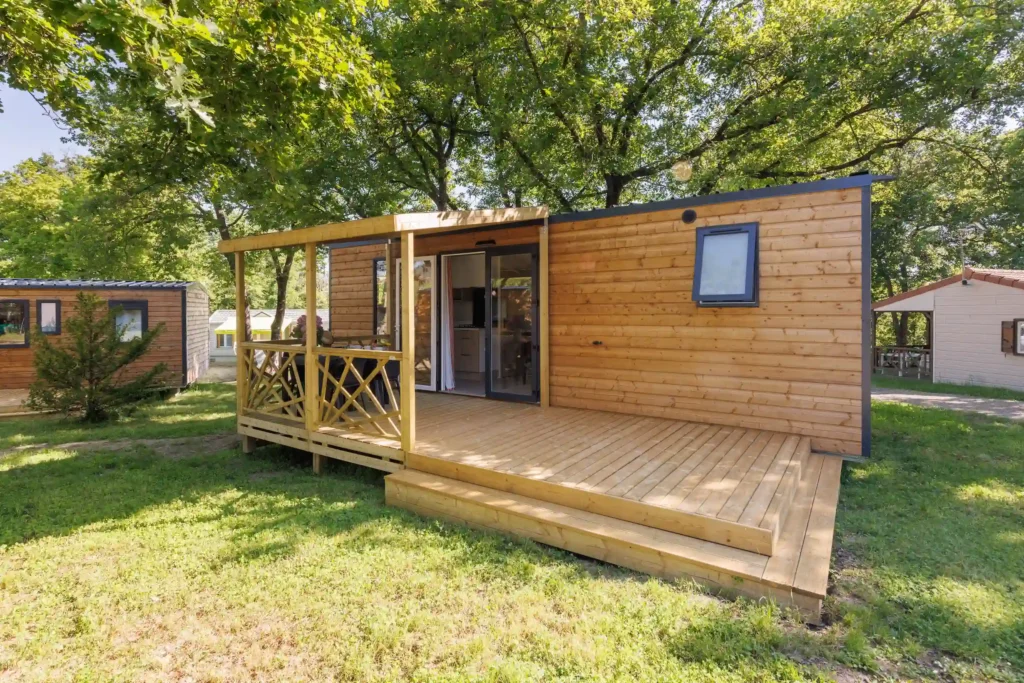 cottage camping auvergne